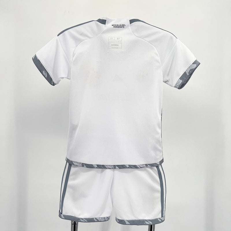 Kit Infantil Universidad de Chile 1628 II 2024/25