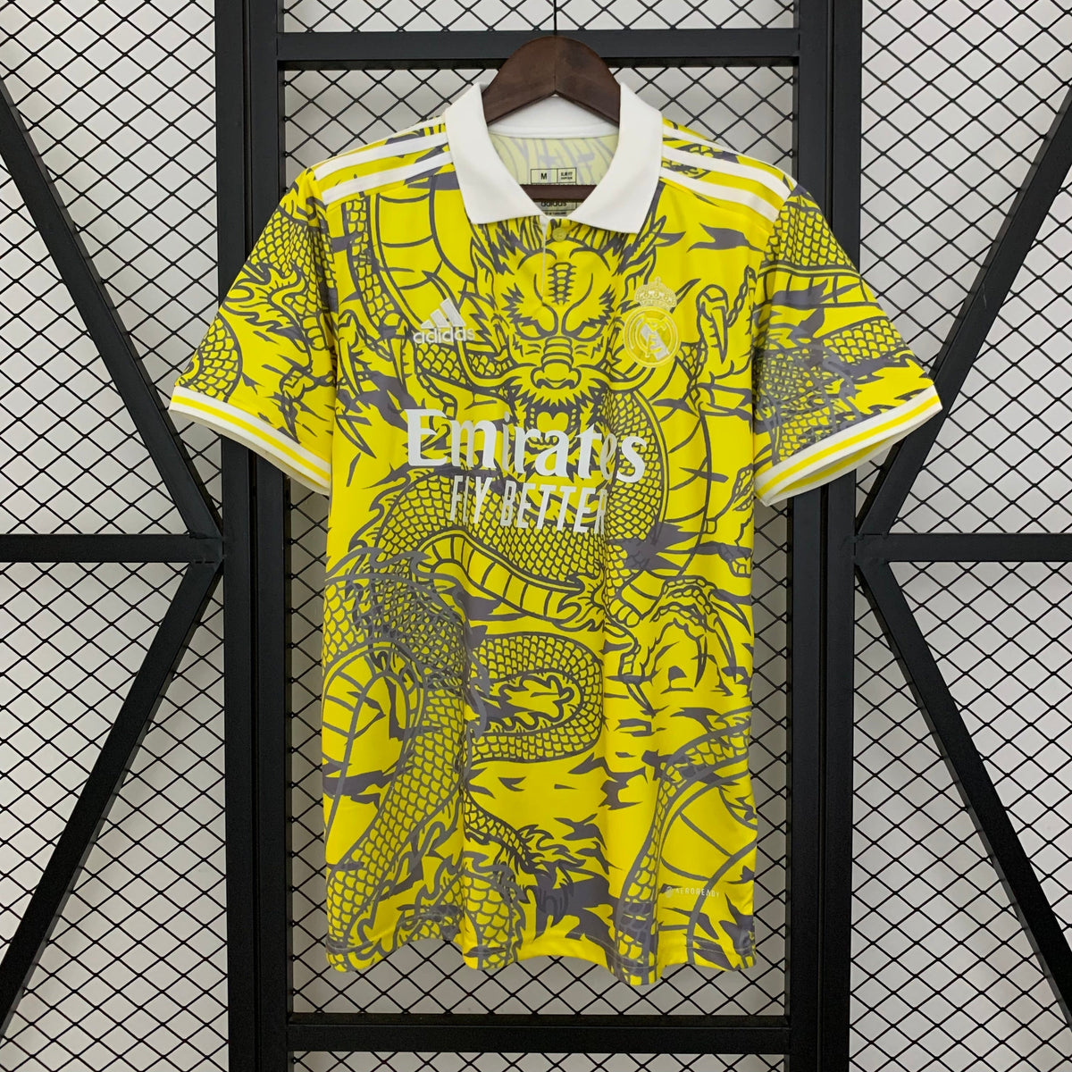 Camisa Real Madrid Edição Especial 2025/26 Amarela - Torcedor