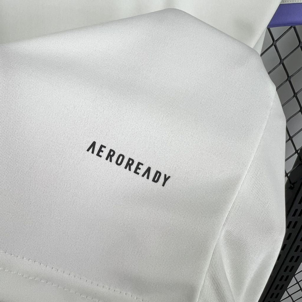 Camisa Real Madrid Edição Especial 2024/25 Branca - Torcedor