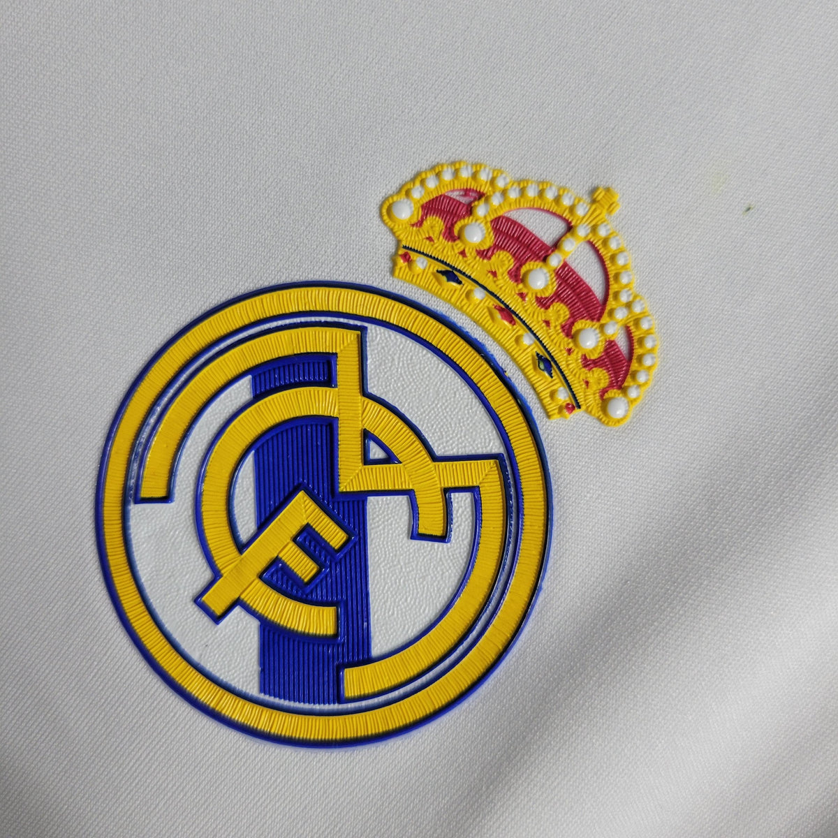 Camisa Retrô Real Madrid I 2011/12 Branca e Dourada - foto 4