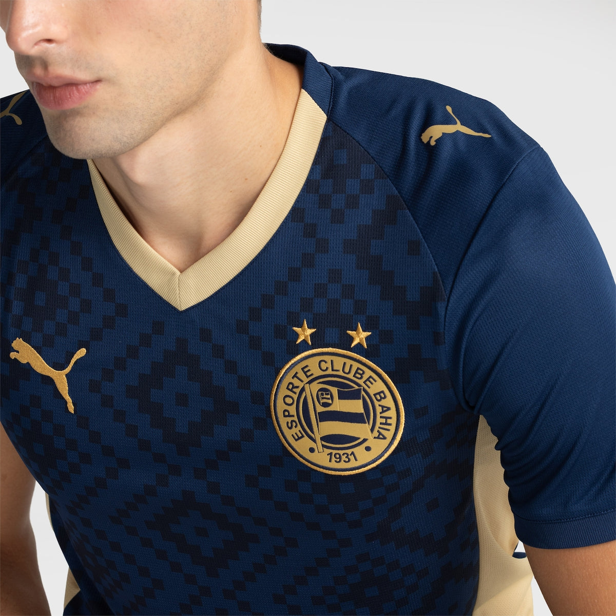 Camisa Bahia III 2026/27 Azul-Marinho e Dourada Torcedor - detalhes de acabamento 5