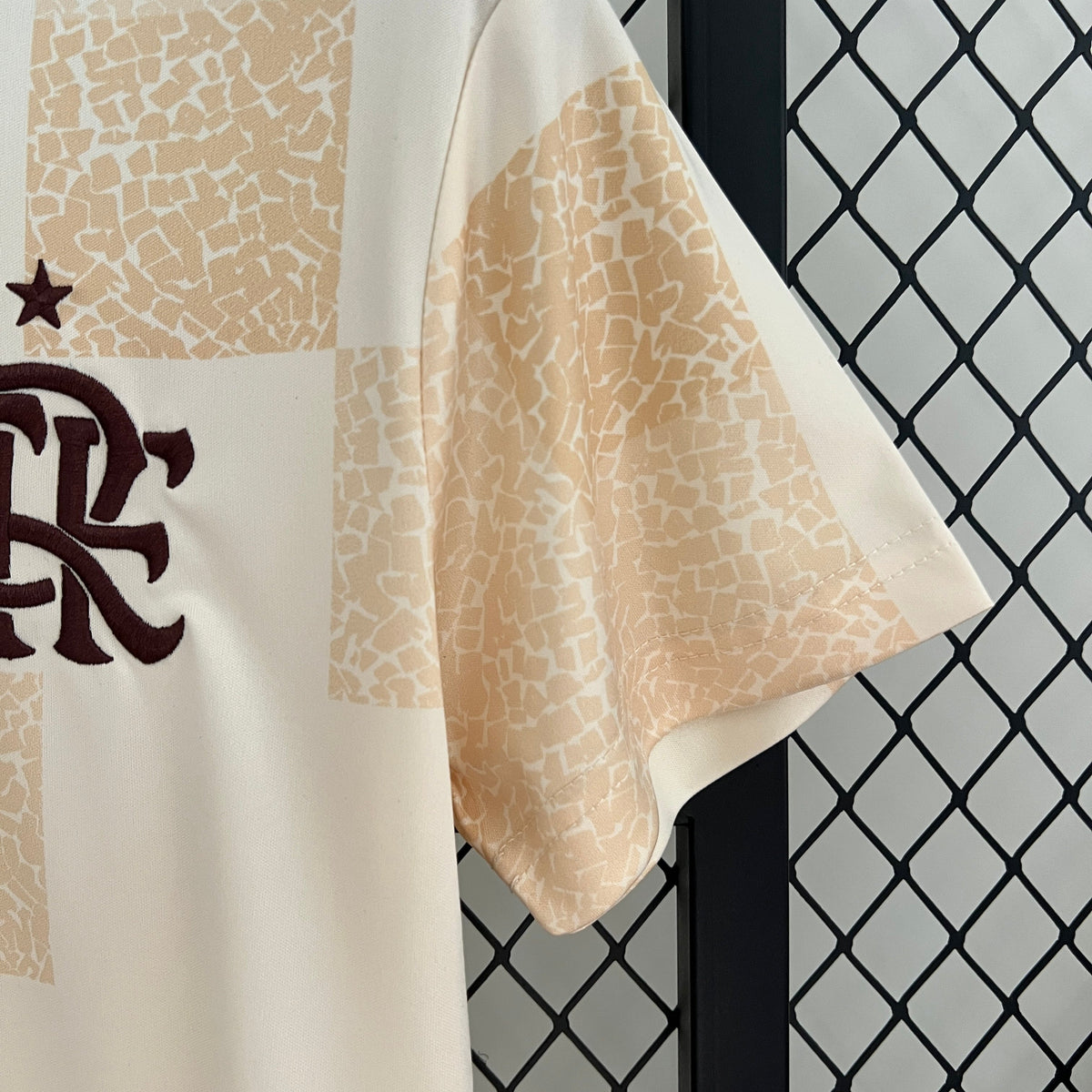 Camisa Feminina Flamengo Pré Jogo 24/25 - foto 3