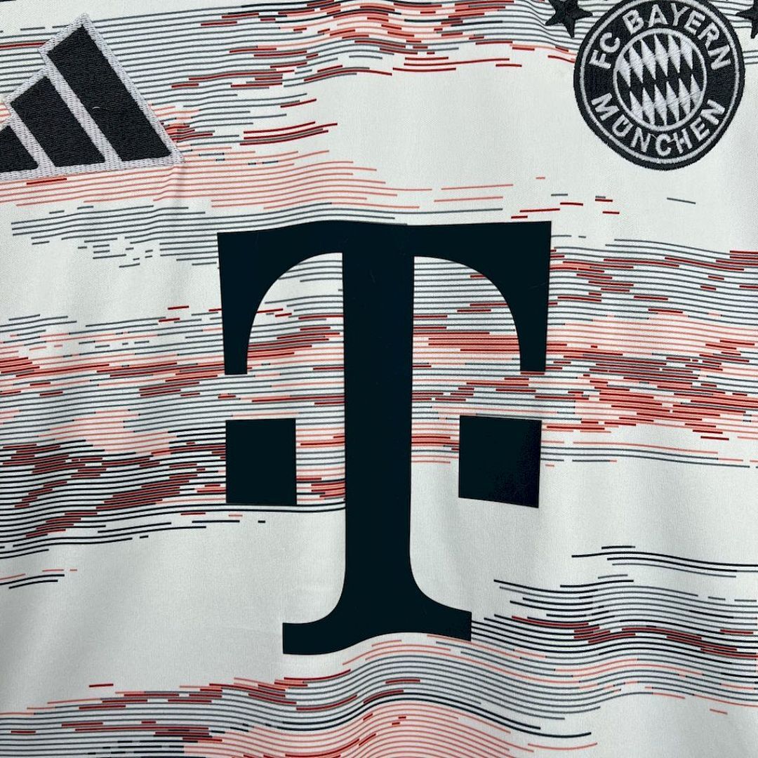 Camisa Bayern de Munique II 2025/26 - Torcedor