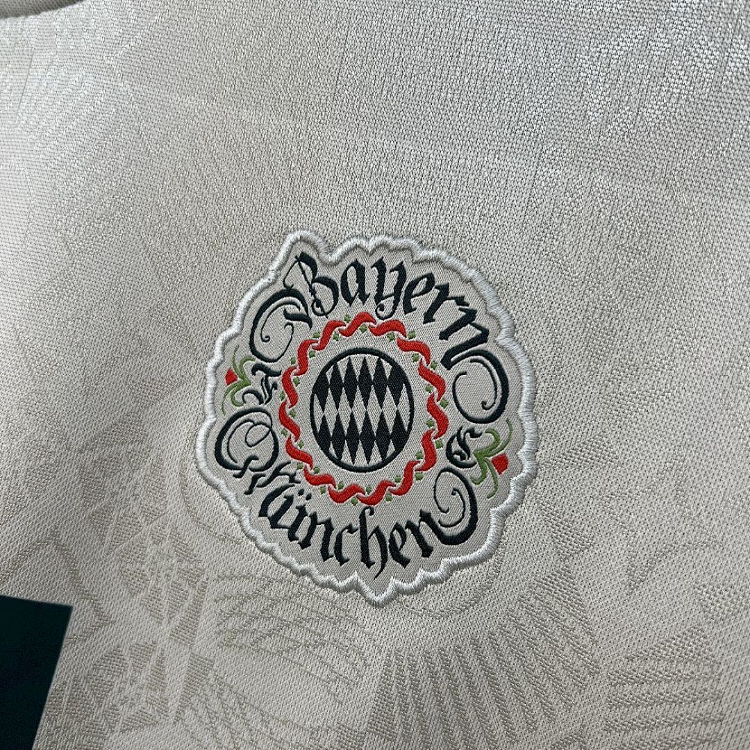 Camisa Bayern de Munique Oktoberfest 2025/26 - Torcedor