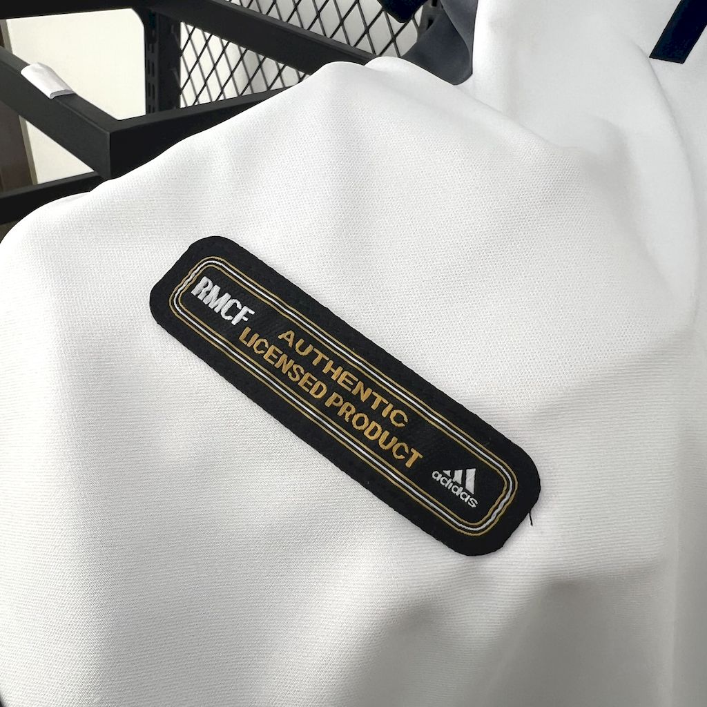 Camisa Retrô Real Madrid I 2000/01 - foto 9