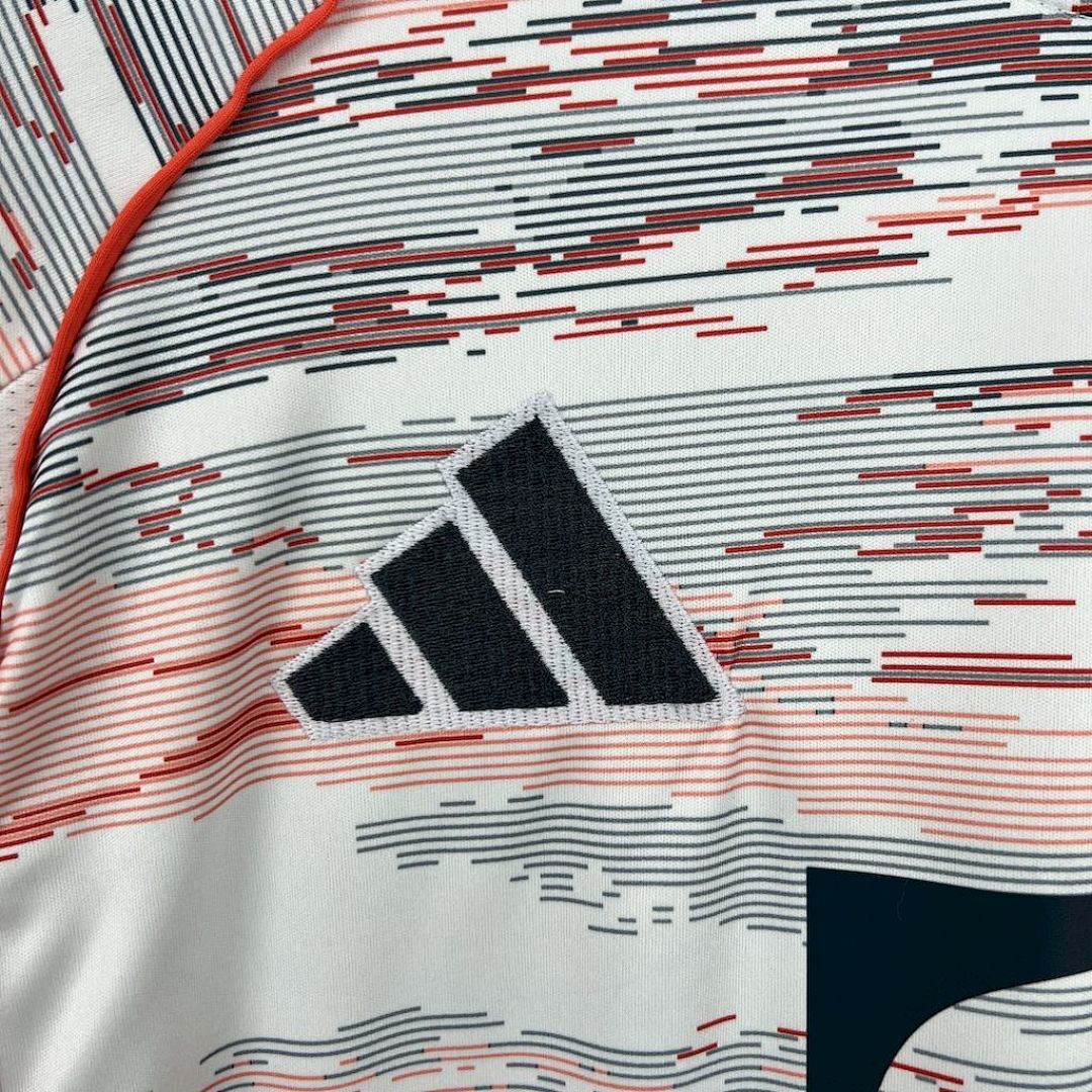 Camisa Bayern de Munique II 2025/26 - Torcedor