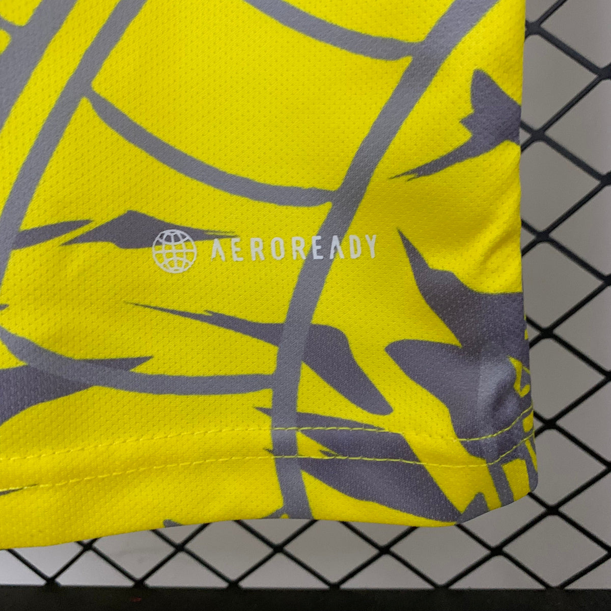 Camisa Real Madrid Edição Especial 2025/26 Amarela - Torcedor