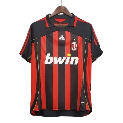 Camisa Retrô Milan I 2006/07 Vermelha e Preta