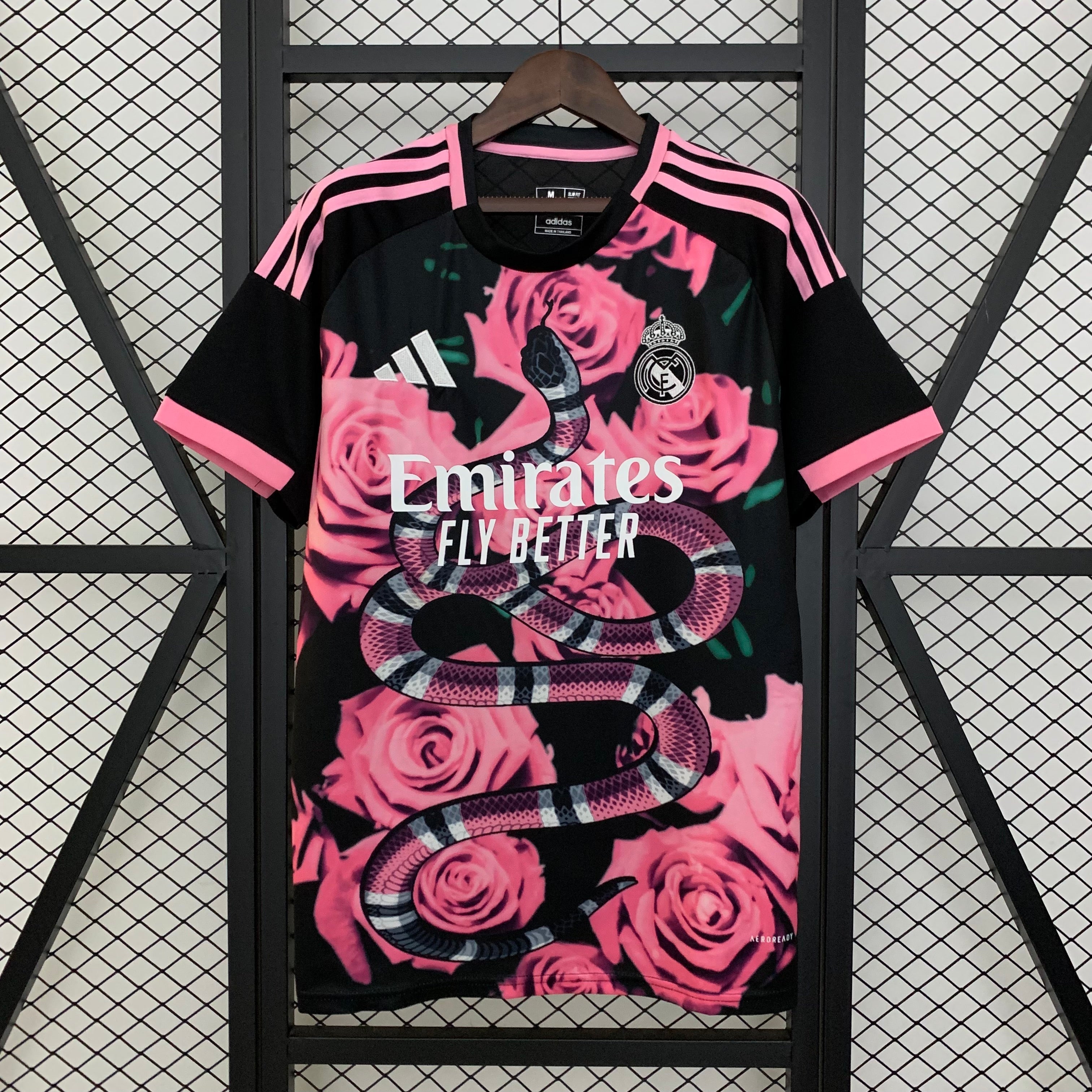 Camisa Real Madrid 25/26 Special Edition  Rosa e Preto