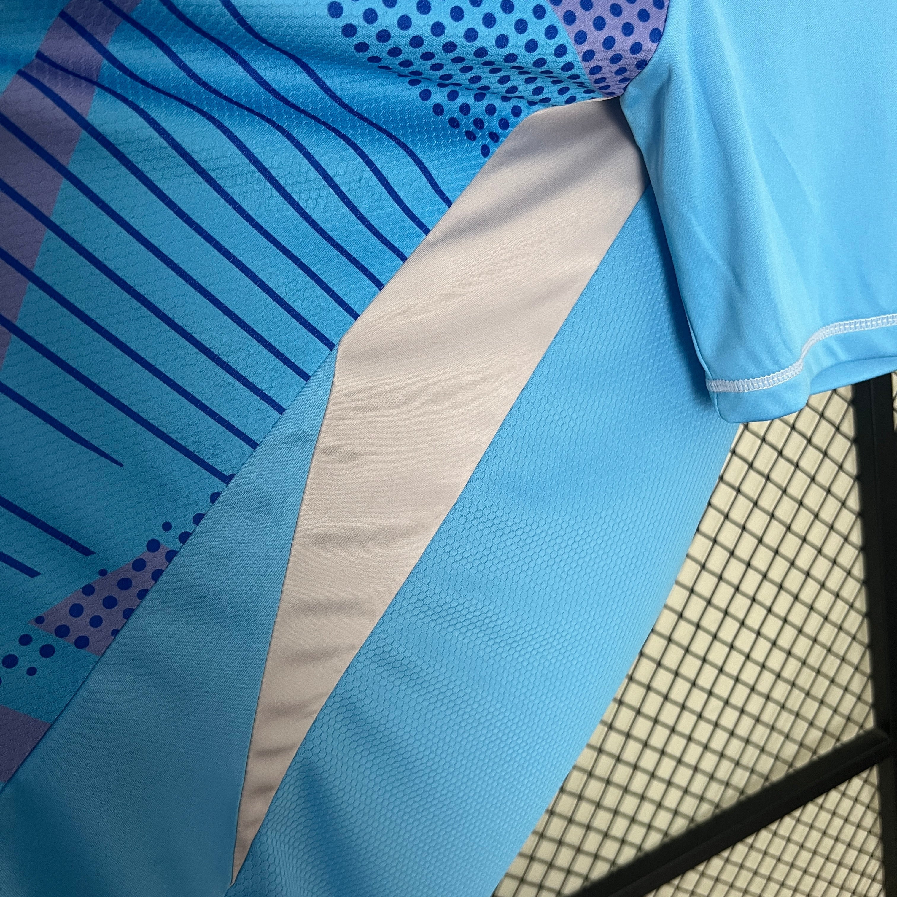 Camisa Real Madrid 24/25  Goleiro