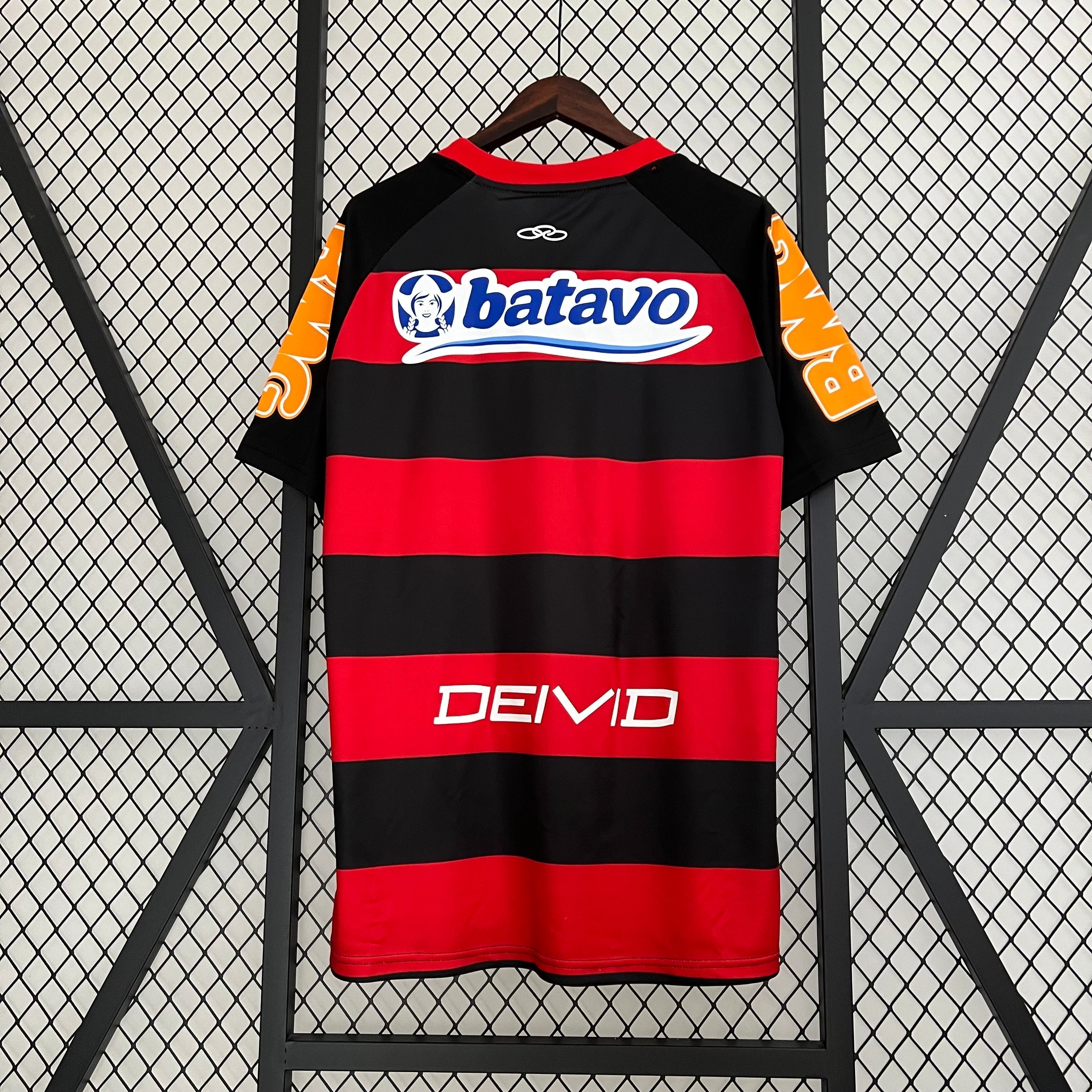 Camisa Flamengo Retrô 2010  Vermelha e Preta