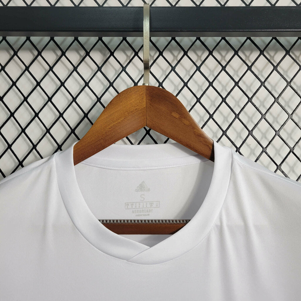 Camisa Real Madrid x Balmain Holográfica 23/24 s/n° Torcedor Masculino - Branco