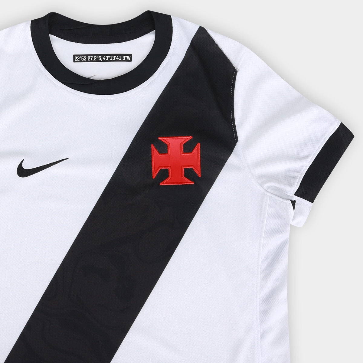 Camisa Vasco II 2026/27 Branca Feminina Torcedor - detalhes de acabamento 4