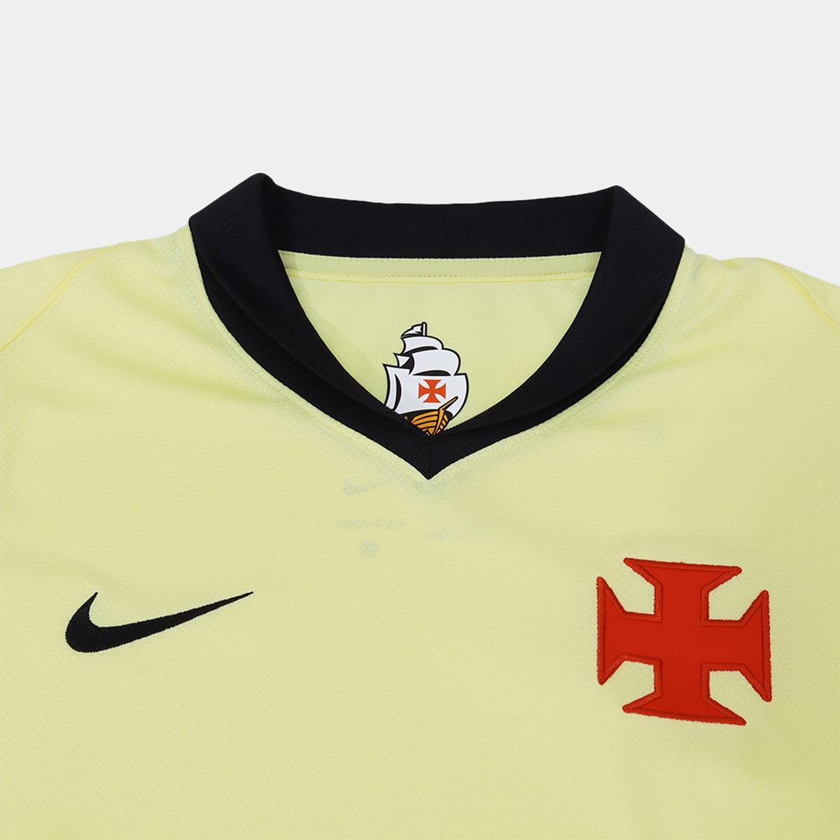 Camisa Vasco III 2026/27 Amarela Feminina Torcedor - detalhes de acabamento 1