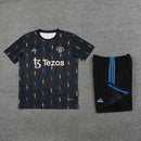 Kit de treino Manchester United 23/24  Preto II