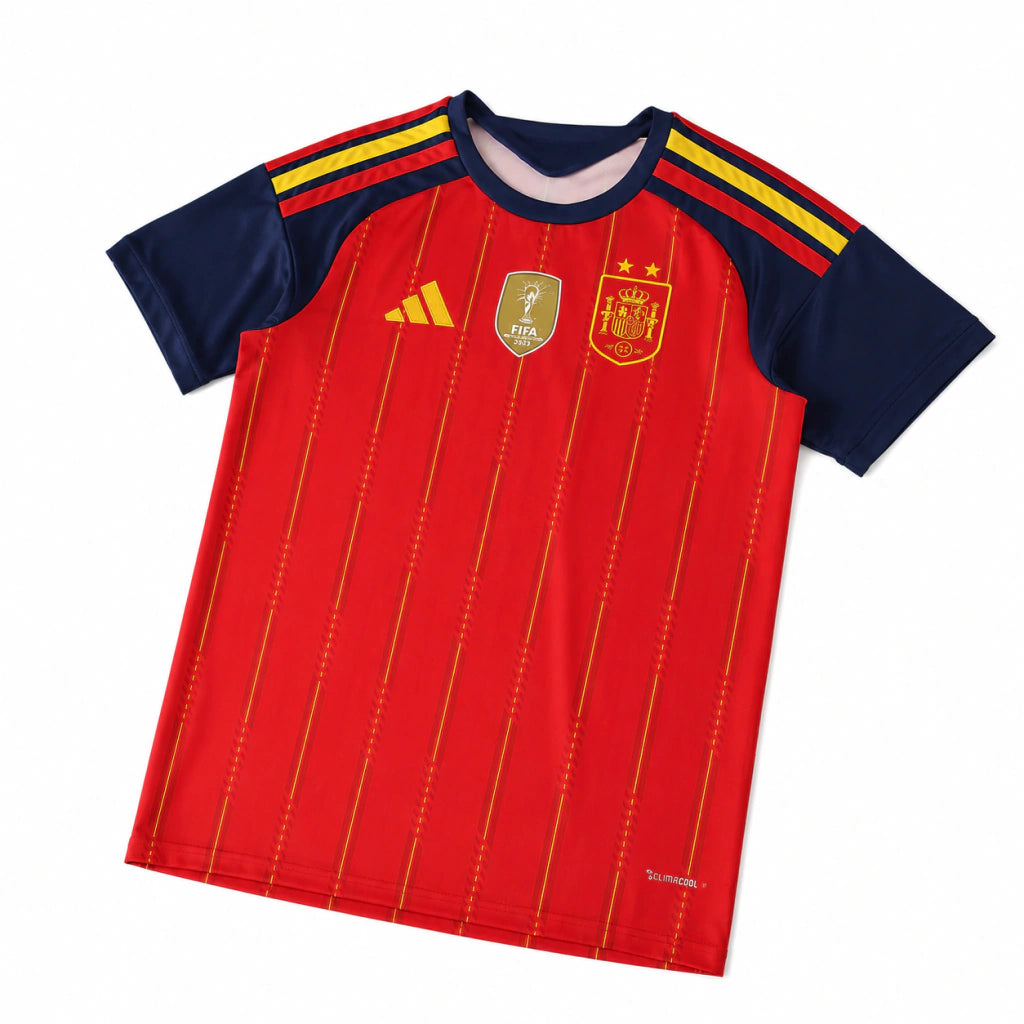 Camisa Espanha I 2026 Vermelha Campeã do Mundo 2 Estrelas Torcedor - vista frontal