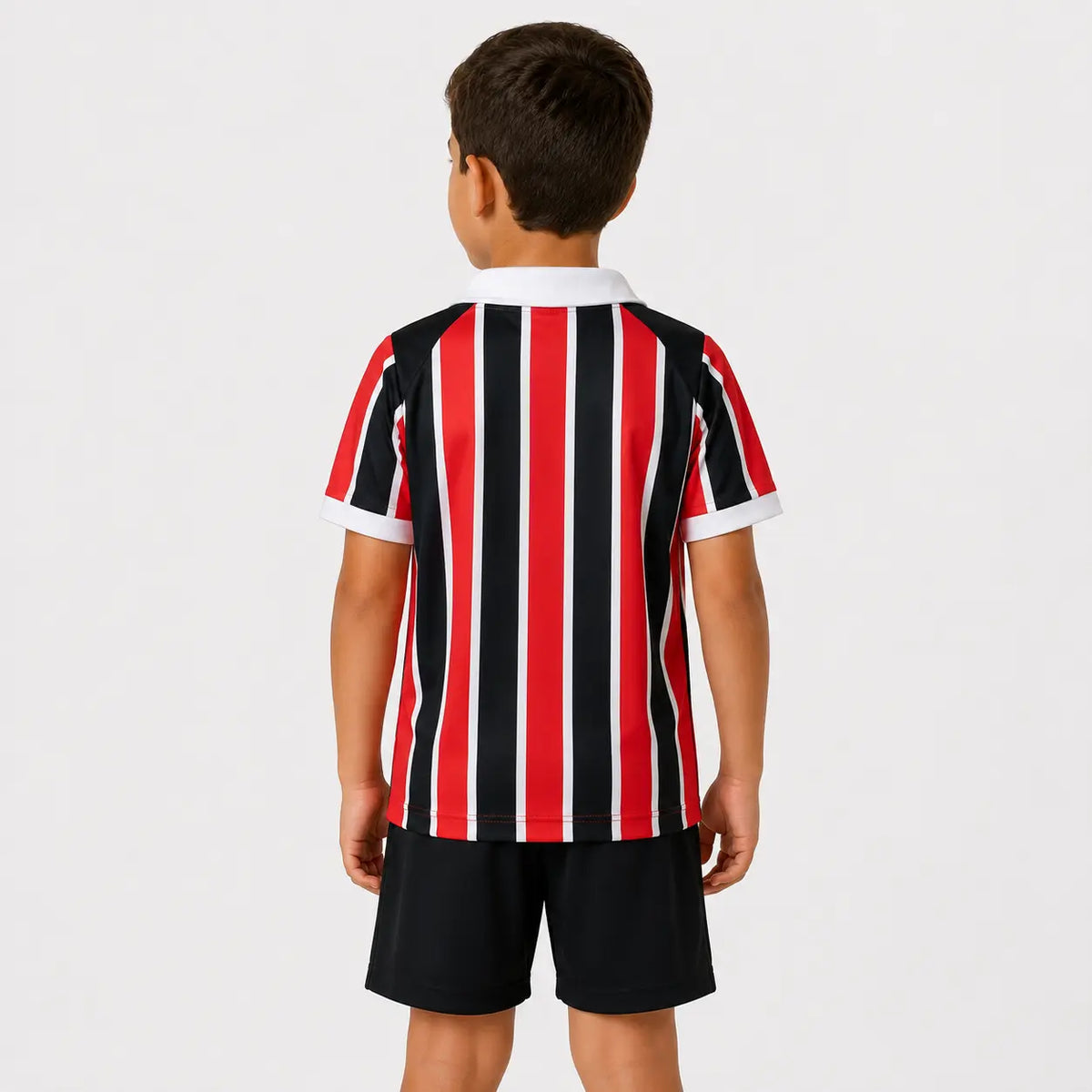 Kit Infantil São Paulo II 2026/27 Tricolor Listrado Camisa e Shorts - detalhes de acabamento 3
