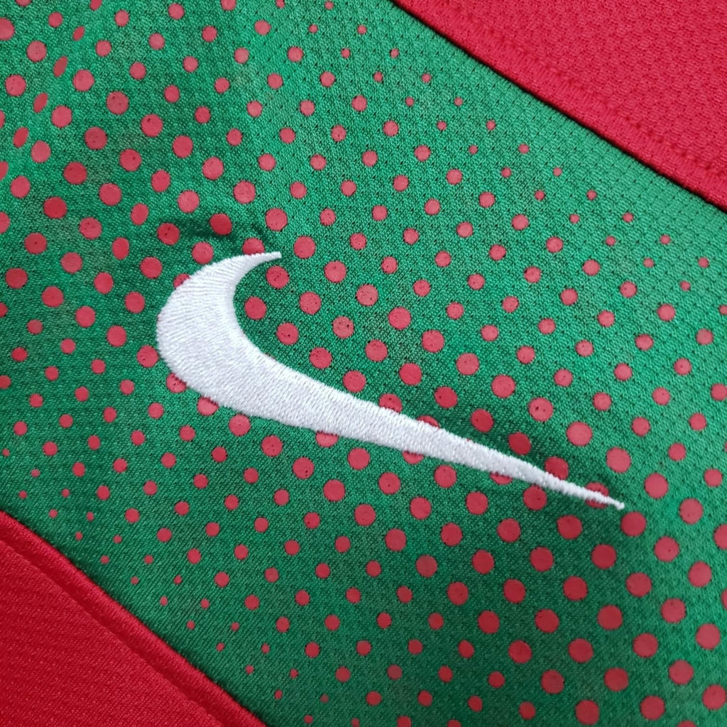 Camisa Portugal Retrô 2010 Vermelha e Verde  Nike
