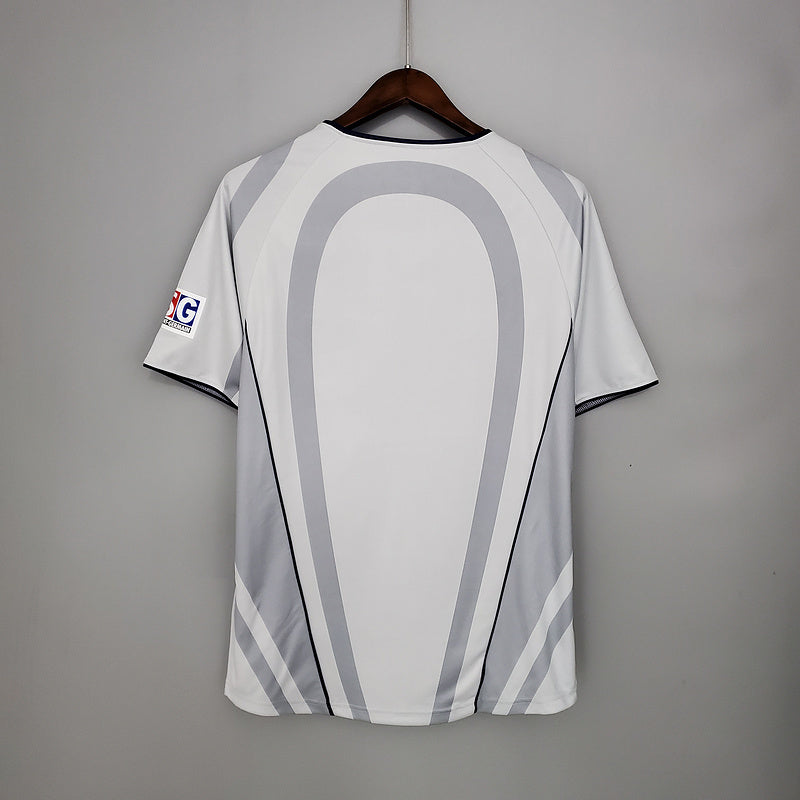 Camisa PSG Retrô 2001/2002 Branca e Cinza  Nike