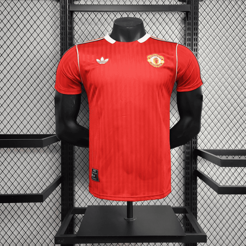 25∕26 player Manchester United Co branded version