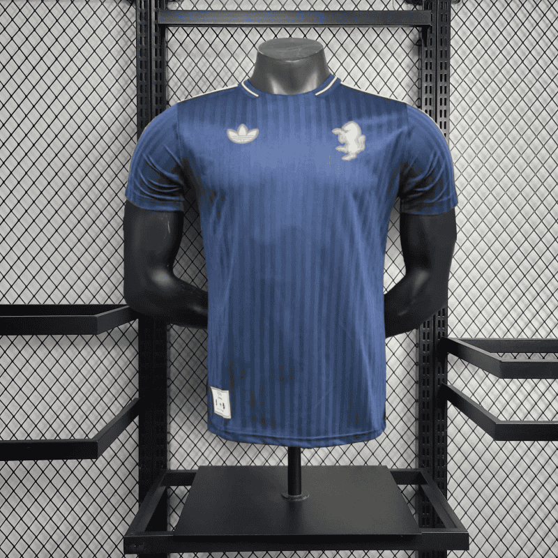 25∕26 player Juventus Co branded version