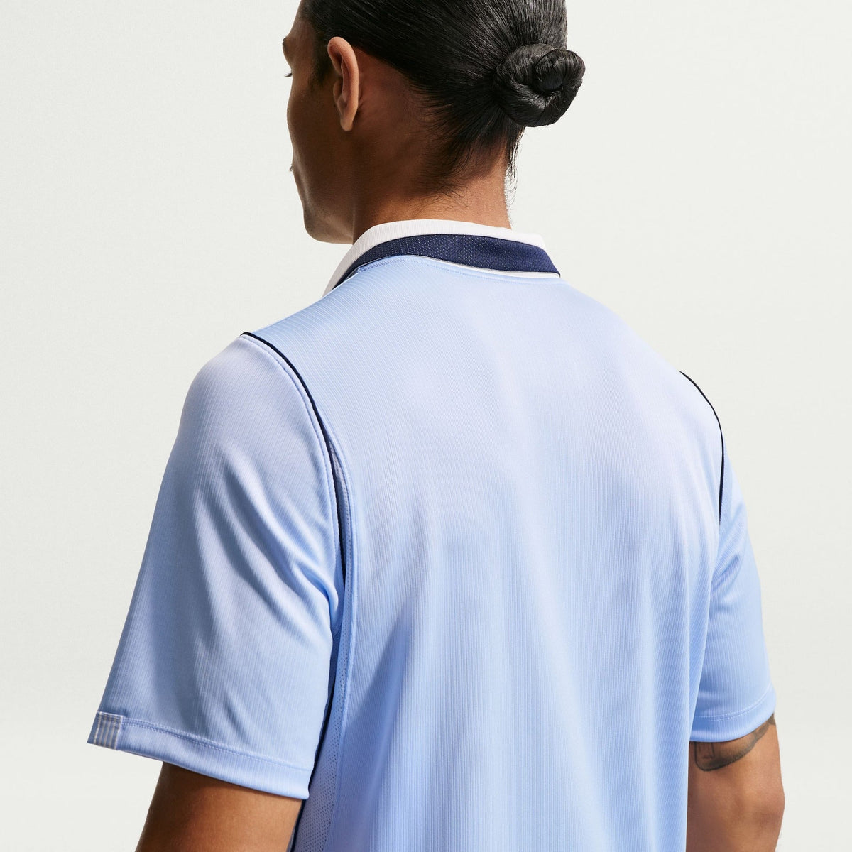 Camisa Uruguai I 2026/27 Azul-Celeste Torcedor - detalhes de acabamento 2