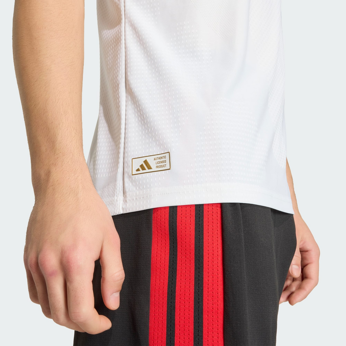 Camisa Flamengo II 2026/27 Branca Jogador - detalhes de acabamento 4